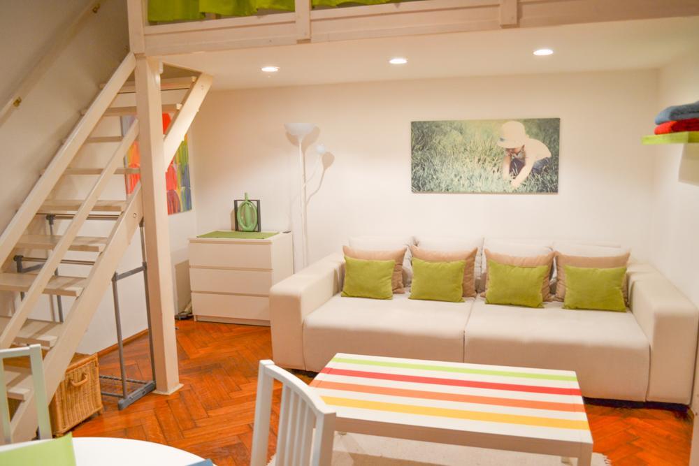 Jokai Apartment *